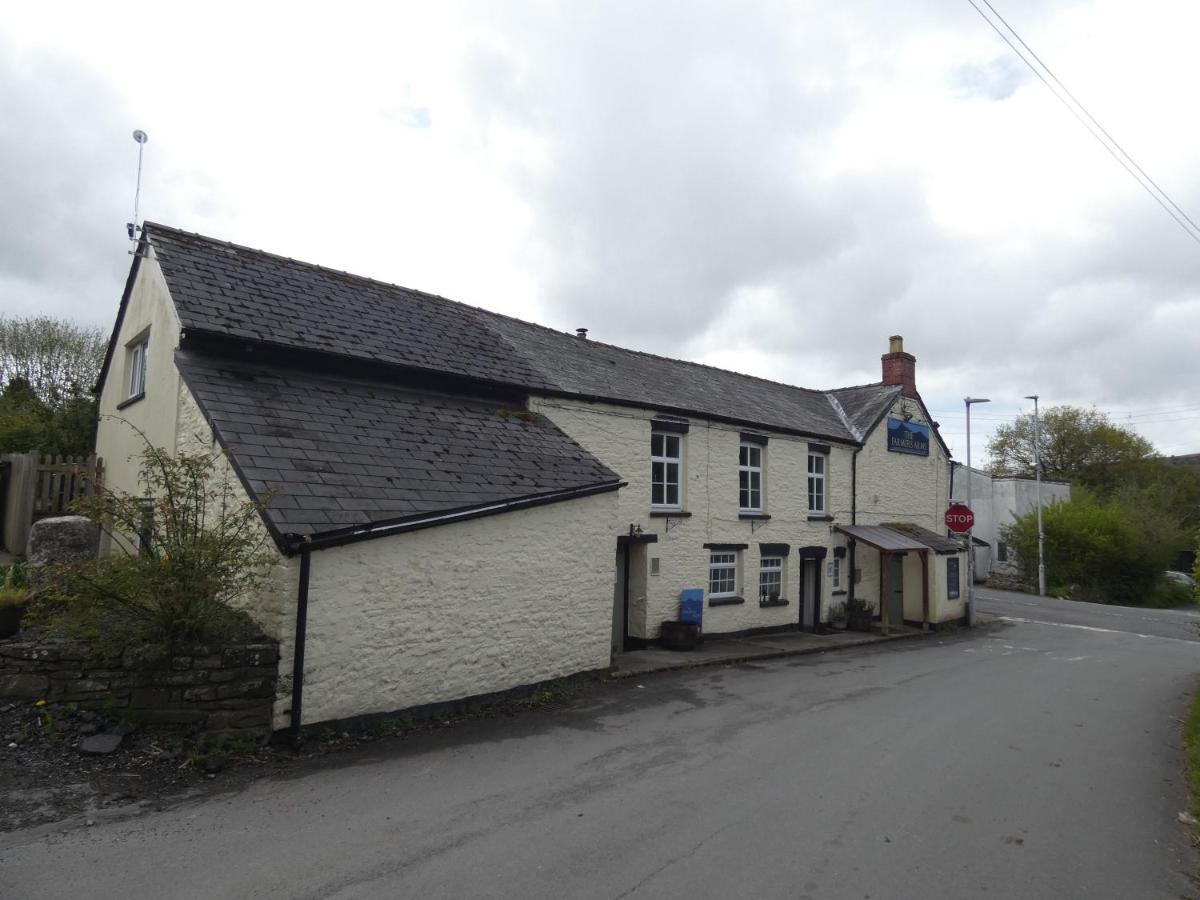 The Farmers Arms, Cwmdu Llanwddyn  ภายนอก รูปภาพ