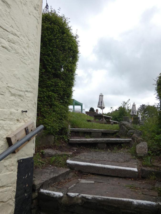 The Farmers Arms, Cwmdu Llanwddyn  ภายนอก รูปภาพ